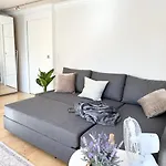 Bella - Business&family, Messe Flughafen In 5 Min, Smarttv, Netflix, Waschmaschine, 24h Checkin, 35qm דירה *