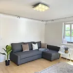 Bella - Business&family, Messe Flughafen In 5 Min, Smarttv, Netflix, Waschmaschine, 24h Checkin, 35qm